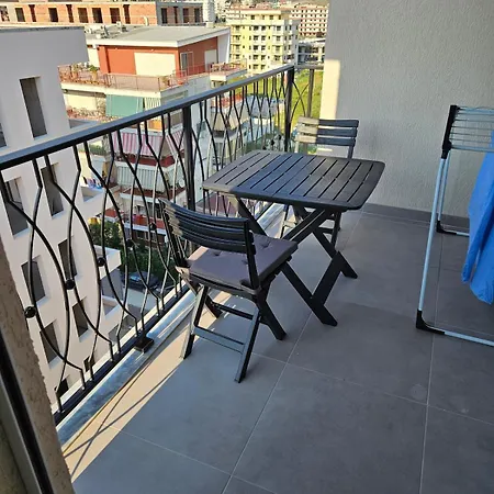 10 With A View Of The Sea *