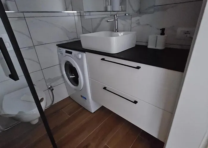 10 With A View Of The Sea